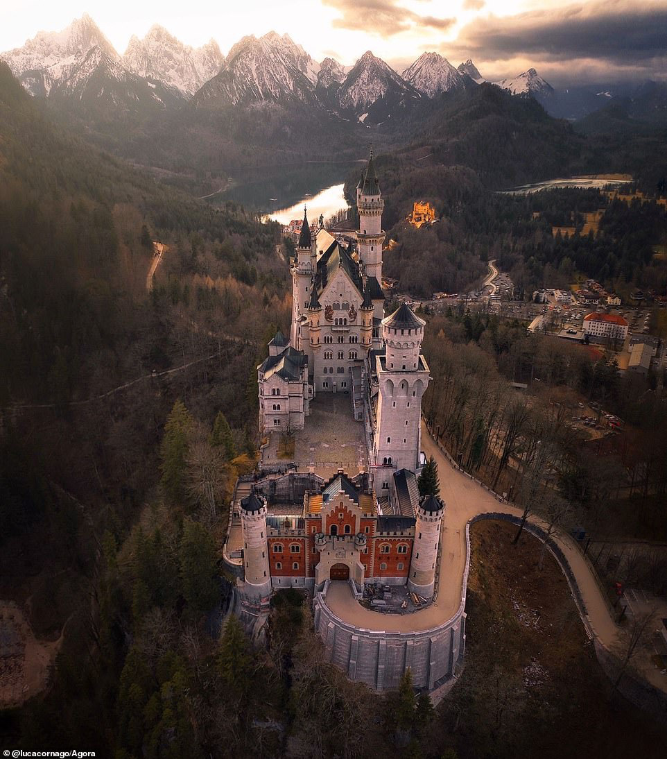 lâu đài