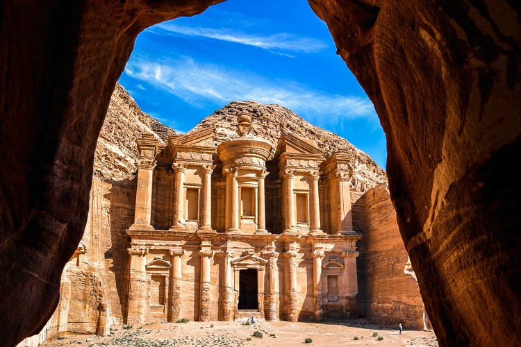 "Vương quốc sa mạc" Petra