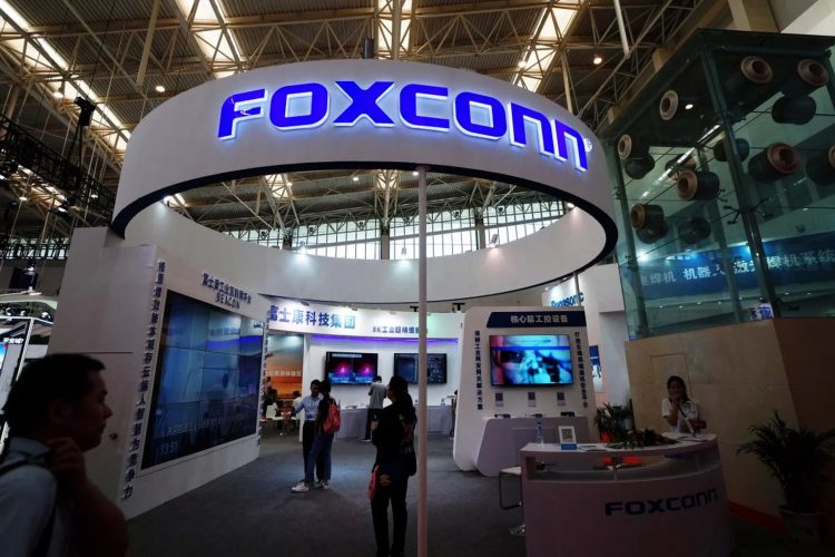 Foxconn là một công ty rất mạnh trong mảng sản xuất linh kiện điện tử.