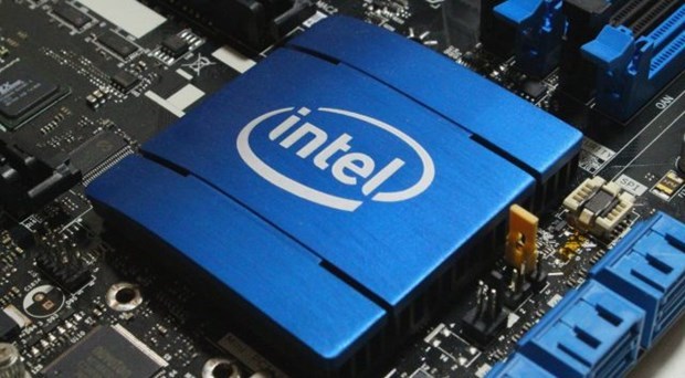 Mở đầu 2021: Intel thay CEO mới và phản ứng của thị trường