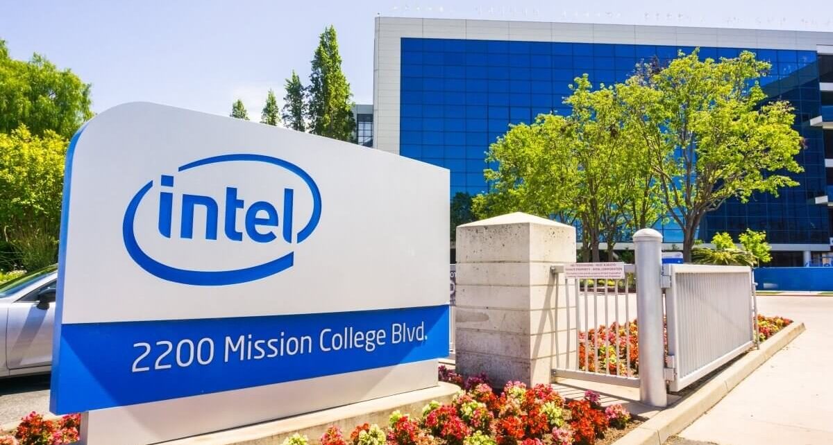 Mở đầu 2020: Intel thay CEO mới và phản ứng của thị trường