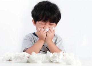Nên làm gì để phòng bệnh cúm cho trẻ em trong mùa lạnh?