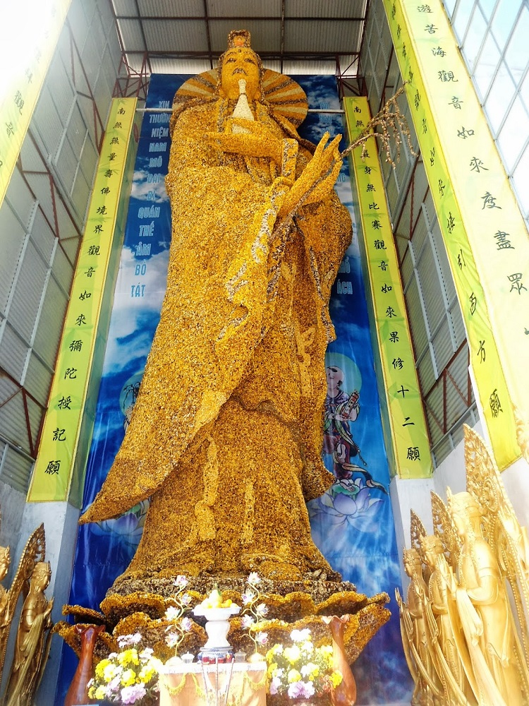 Tượng Phật Quan Thế Âm Bồ Tát trong nhà cao nhất Việt Nam